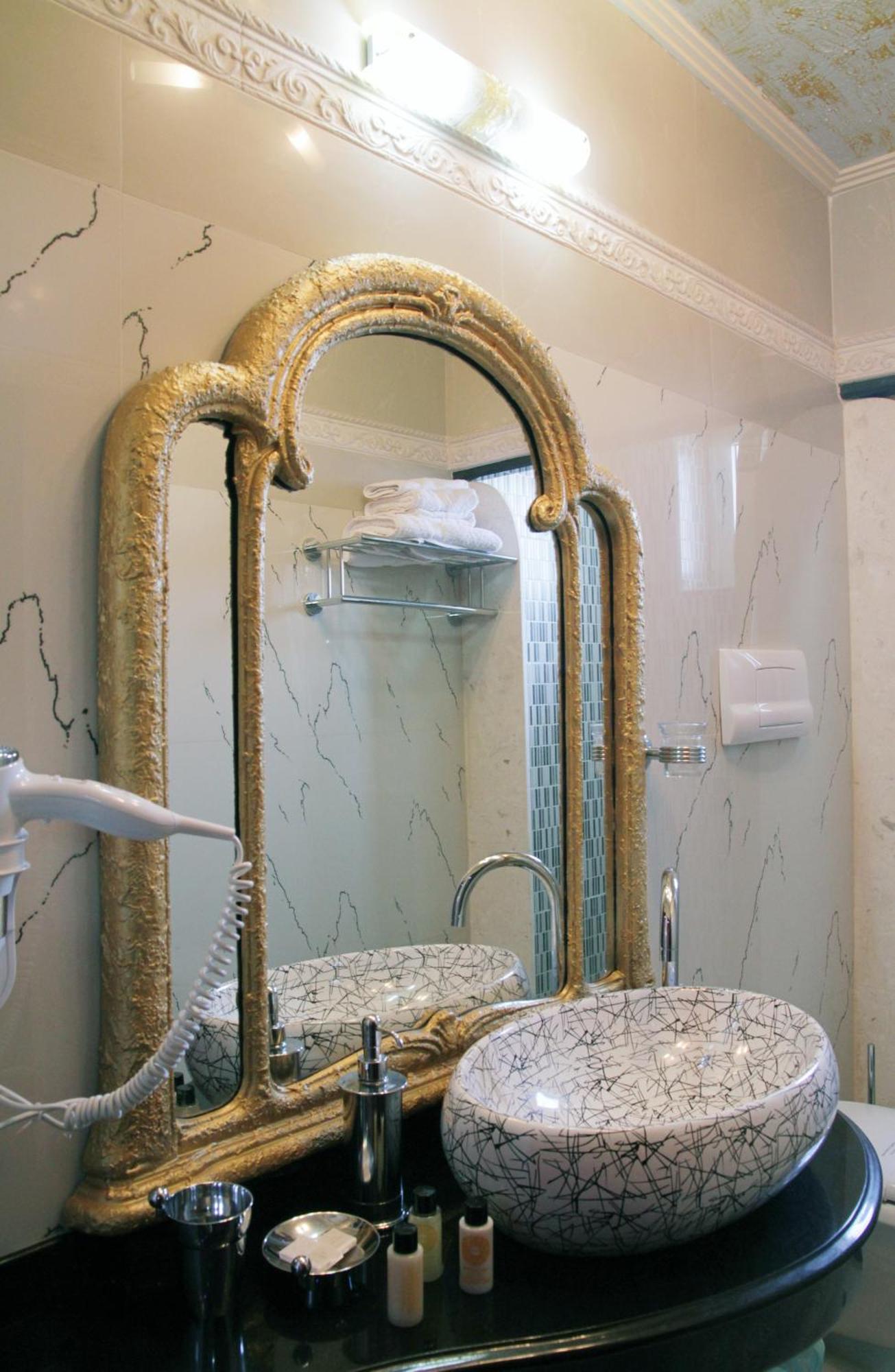 Hotel Boutique Villa Fernando Tirana Chambre photo